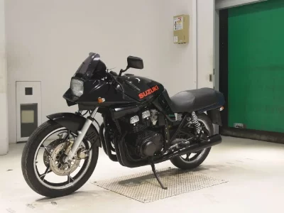Suzuki GSX750S KATANA