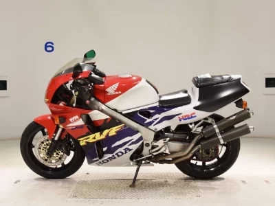 Honda RVF400