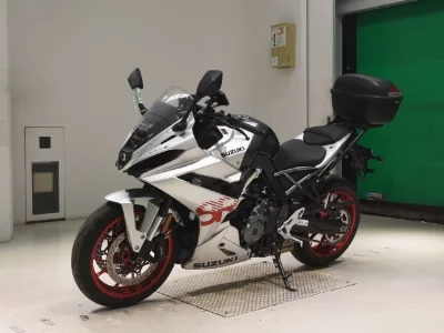 Suzuki GSX-8R