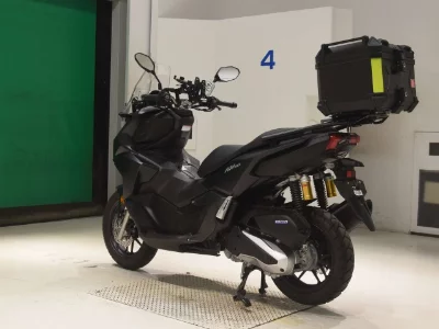 Honda ADV160