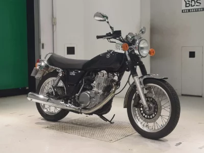 Yamaha SR400-4