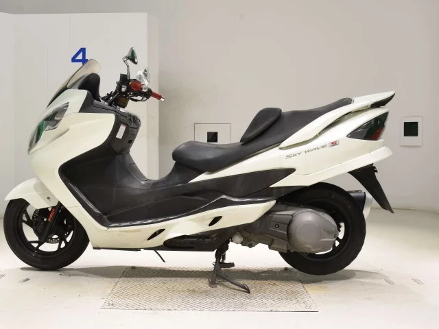 Suzuki SKYWAVE 250S-3  с аукциона в Японии