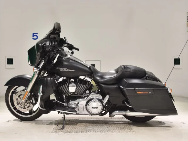 Harley-Davidson HARLEY FLHX1690  с аукциона в Японии