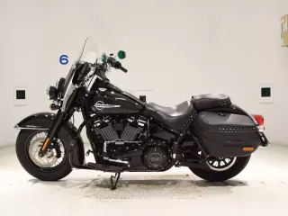 Harley-Davidson HARLEY FLHCS1870