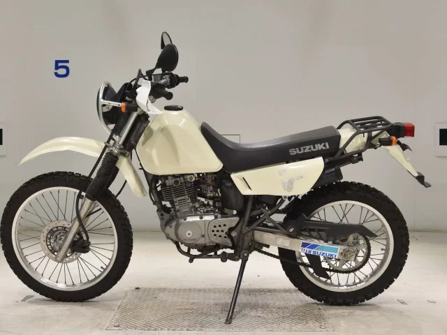 Suzuki DJEBEL200  с аукциона в Японии