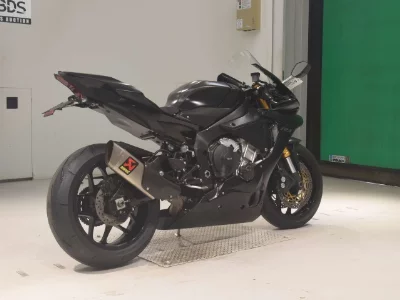 Yamaha YZF-R1