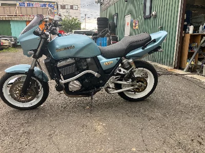 Kawasaki ZRX1100