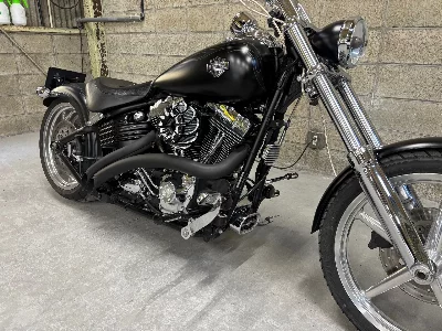 Harley-Davidson  HARLEY FXCWC