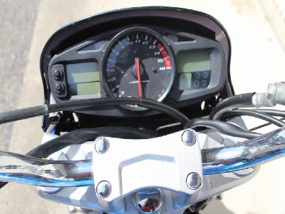 Suzuki GSR400