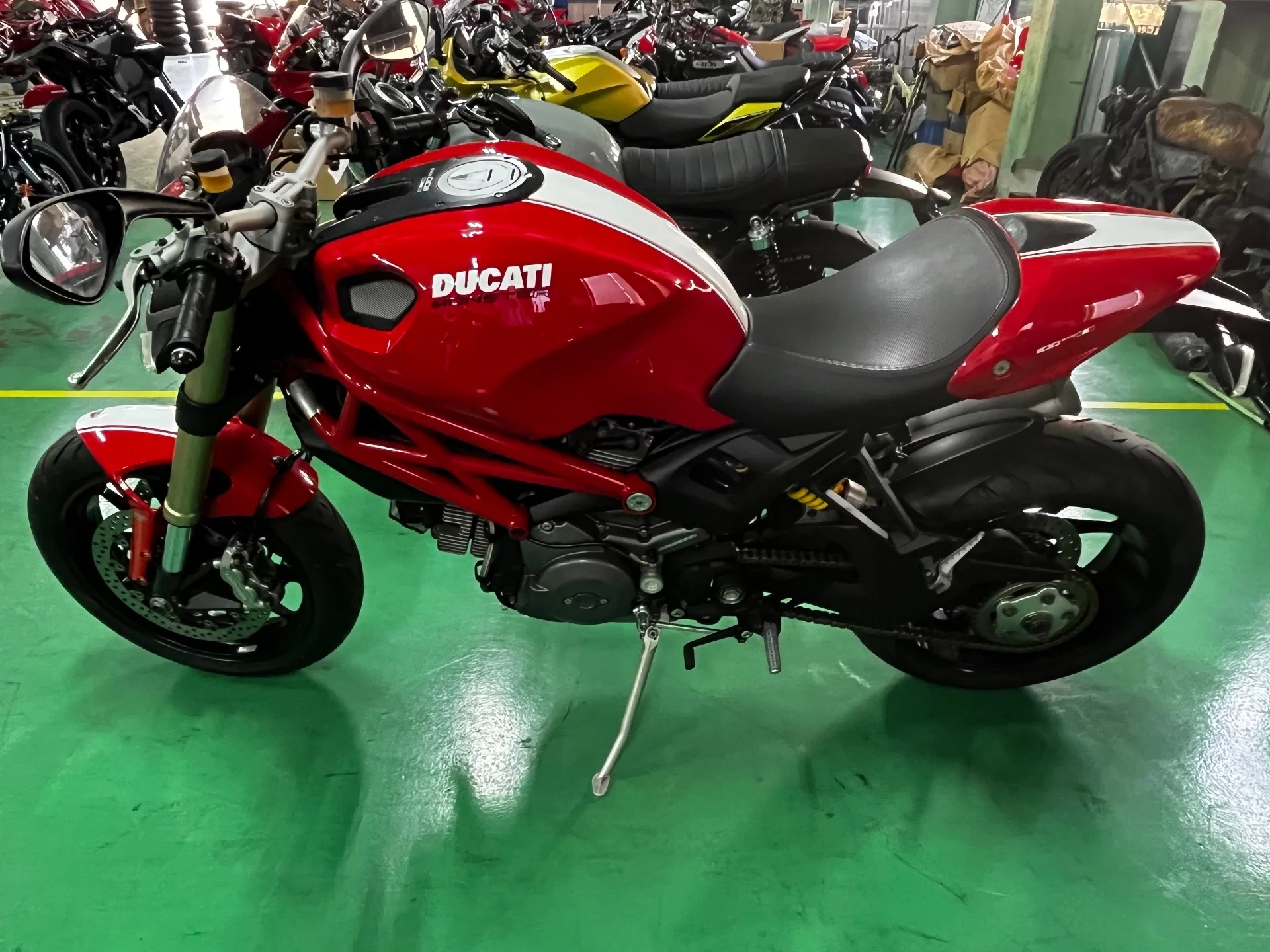 Ducati DUCATI  MONSTAR 1100EVO  с аукциона в Японии