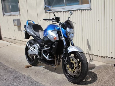 Suzuki GSR400