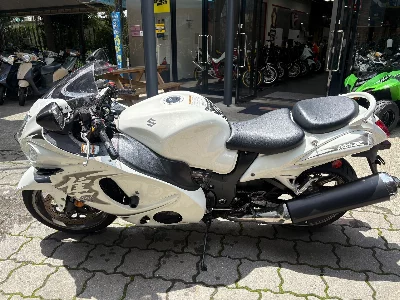 Suzuki GSX1300R HAYABUSA