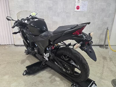 Honda CBR125R