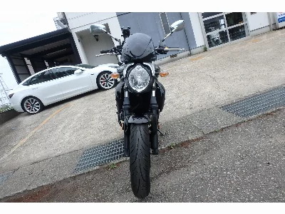 Suzuki GLADIUS650