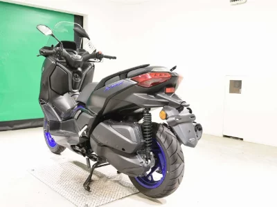 Yamaha X-MAX250-2