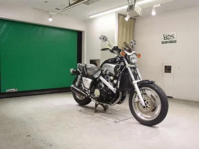 Yamaha V-MAX