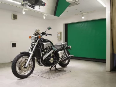 Yamaha V-MAX