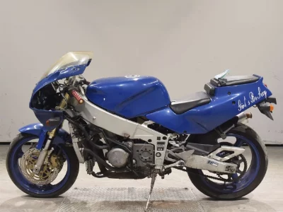 Kawasaki ZXR400-1