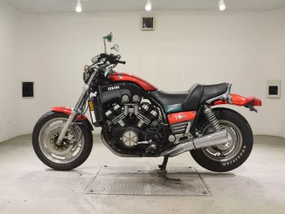 Yamaha V-MAX