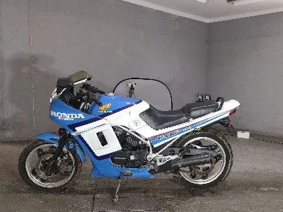 Honda VF400F INTEGRA