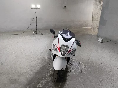 Suzuki GSX1300R HAYABUSA