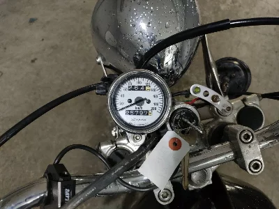 Yamaha SR400-1