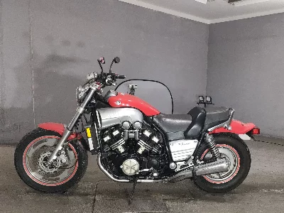 Yamaha V-MAX