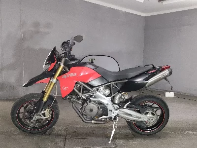 Aprilia APRILIA DORSODURO 750
