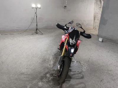 Aprilia APRILIA DORSODURO 750