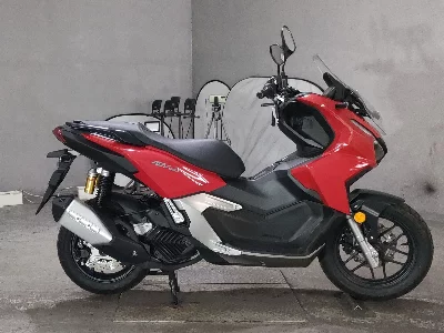 Honda ADV160