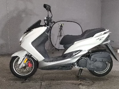 Yamaha S-MAX