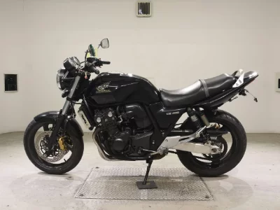 Honda CB400SFV-4