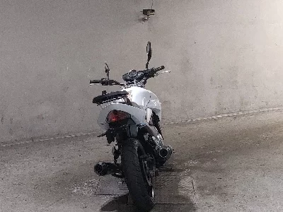Suzuki GSR250