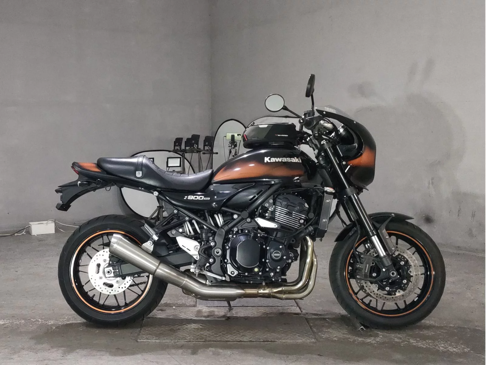 Kawasaki Z900RSKAFE  с аукциона в Японии