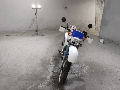 Honda XLR200R
