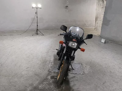 Kawasaki GPZ400F