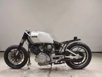 Yamaha XV750E