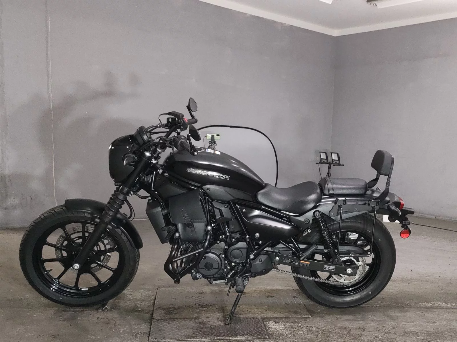 Kawasaki ELIMINATOR 400SE  с аукциона в Японии
