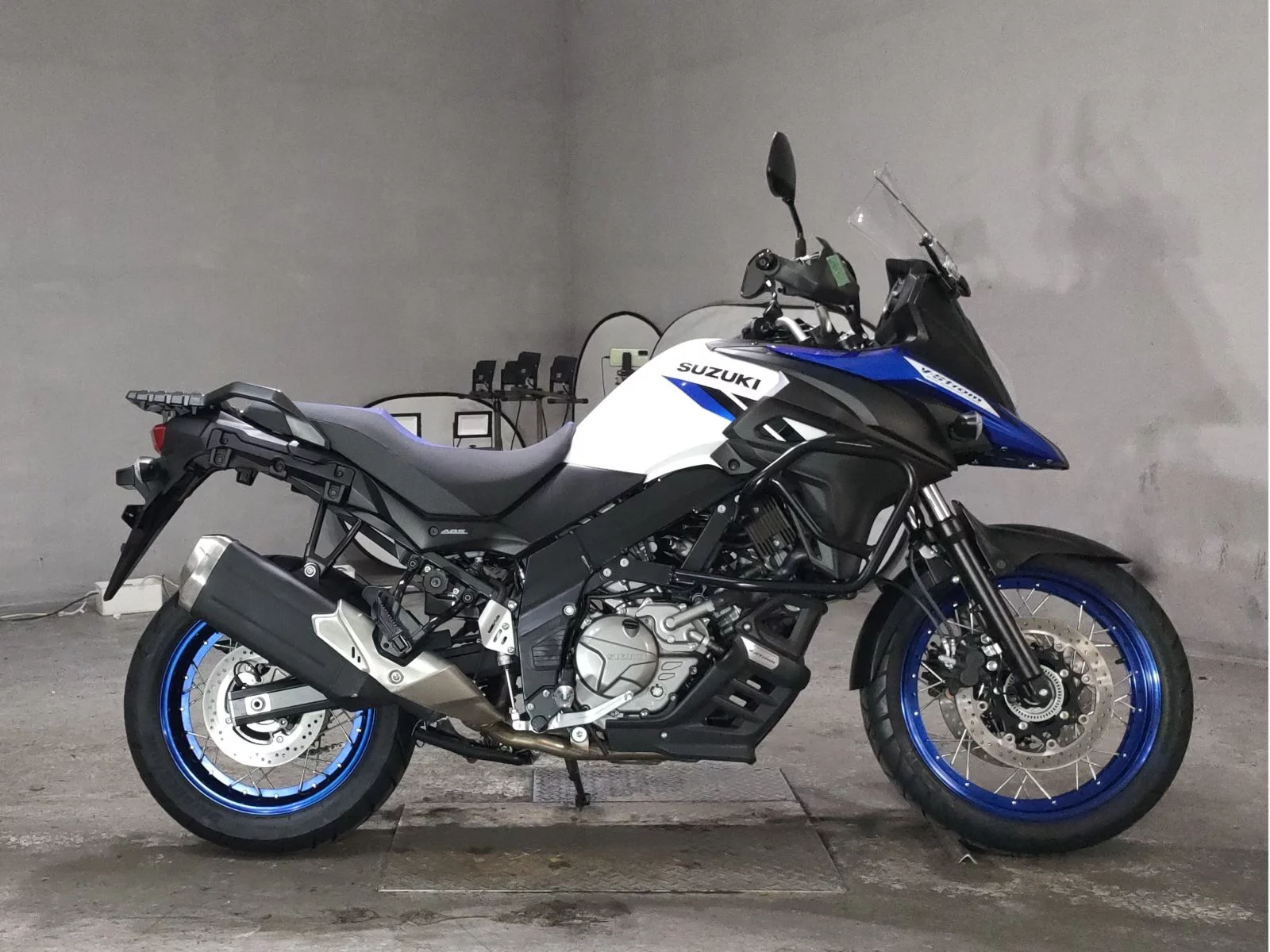 Suzuki V STROM 650XT  с аукциона в Японии