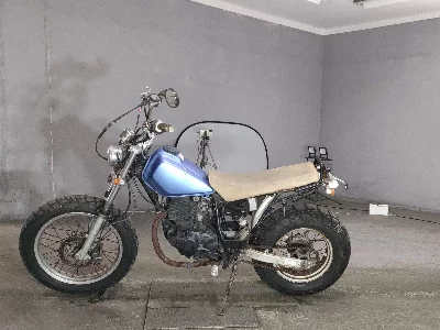 Yamaha TW200