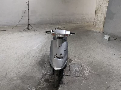 Suzuki ADDRESS V100