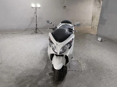 Suzuki SKYWAVE 250M