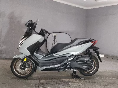 Honda FORZA