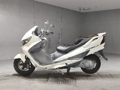 Suzuki SKYWAVE 250S
