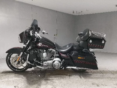 Harley-Davidson HARLEY FLHXSE1800CVO