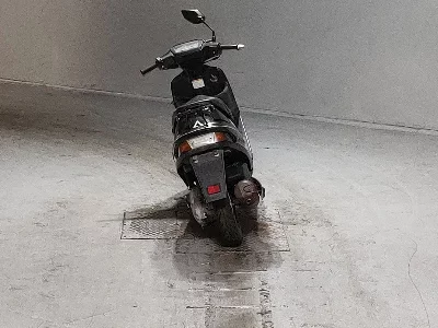 Suzuki ADDRESS V100