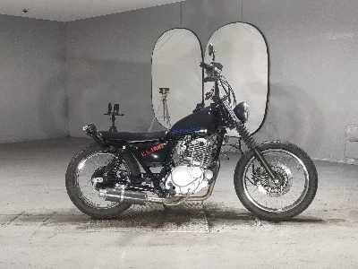 Suzuki GLASS TRACKER BIG BOY