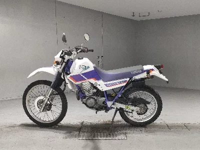 Yamaha SEROW 225W