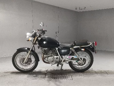 Suzuki ST250E