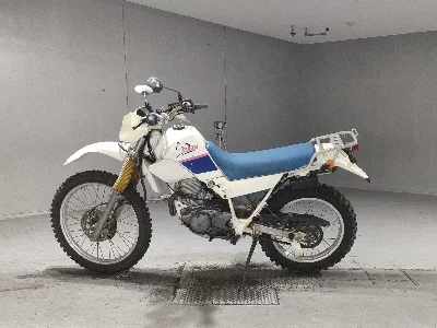 Yamaha SEROW 225